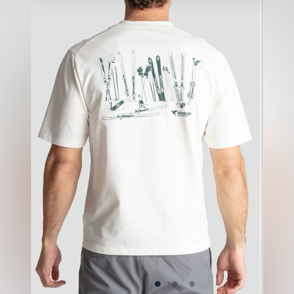 Birddogs Other - Birddogs White Short-Sleeve Tee with Green Ski Graphic size Large